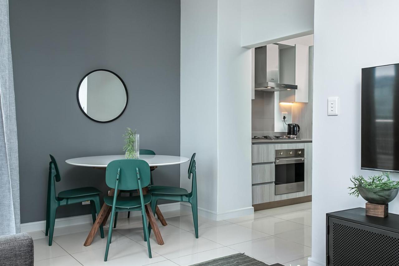 The Median Serviced Apartment Collection Johannesburg Luaran gambar
